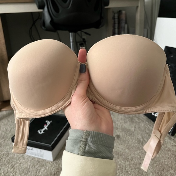 VS Pink Strapless Push Up Bra Tan - Picture 5 of 6